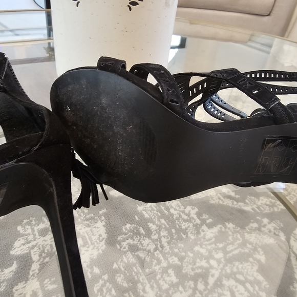 Call it Spring beautiful 👠 - Picture 9 of 12